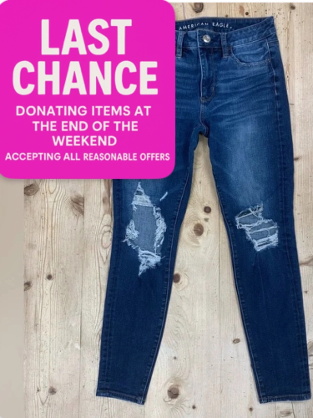 American Eagle Jeans, High-Rise Jeggings- Juniors - Ladies- Size 4 Short- Holes